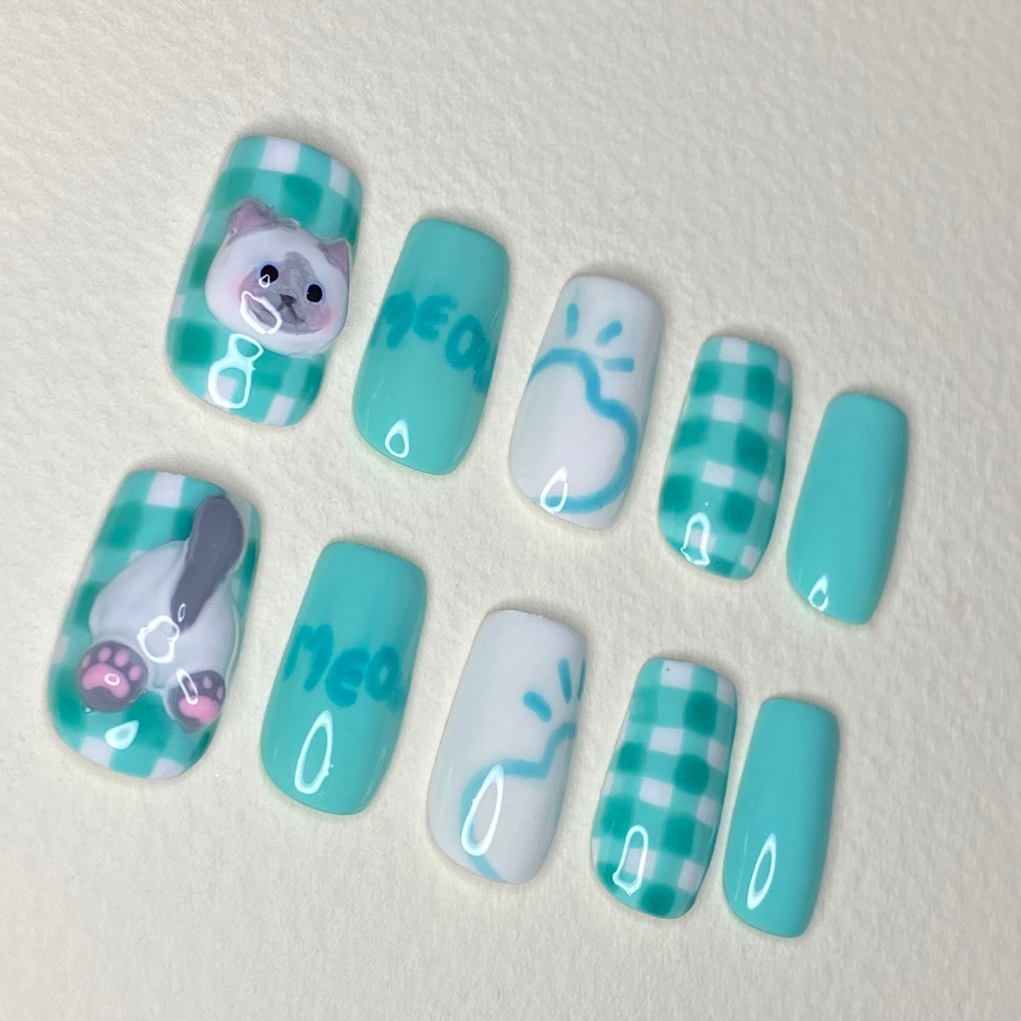 MEOW (aqua vers)